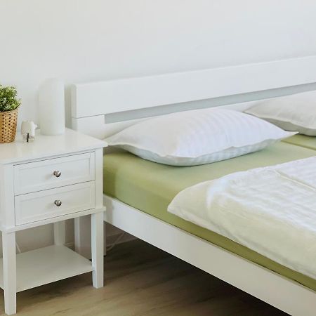 Apartment Eleni 希贝尼克 外观 照片