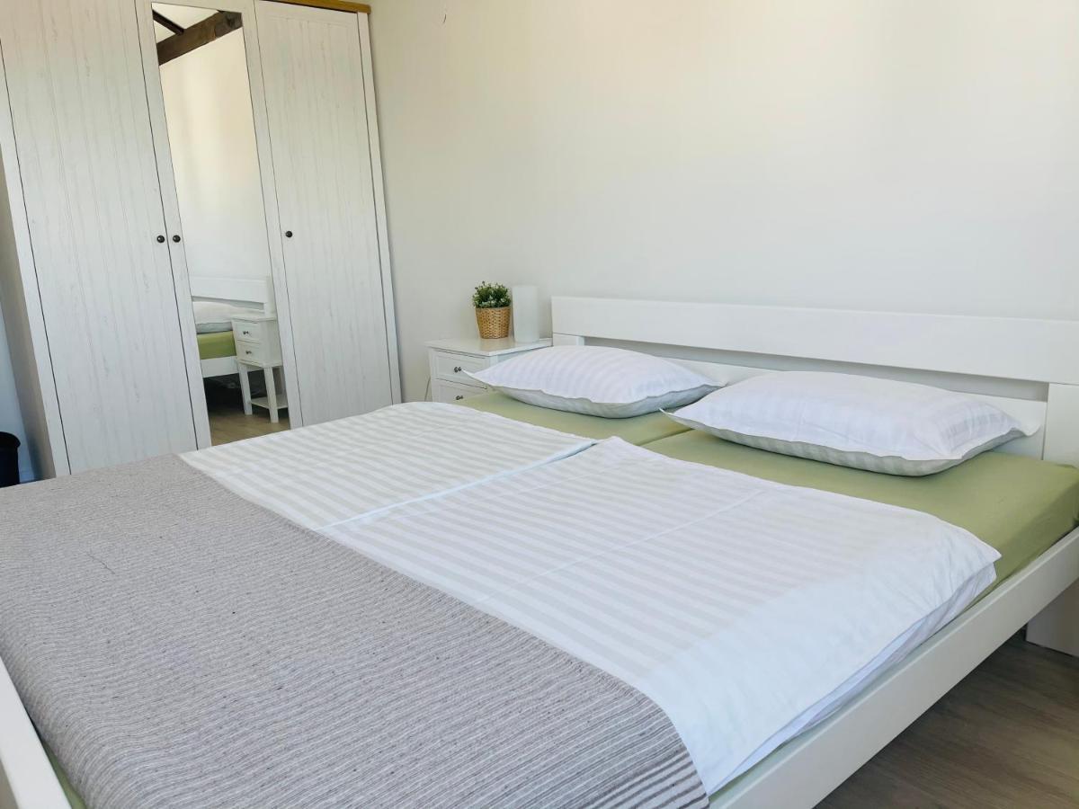 Apartment Eleni 希贝尼克 外观 照片